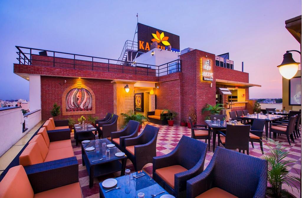 Hotel Kapish Smart-All Pure Veg Jaipur Exterior foto