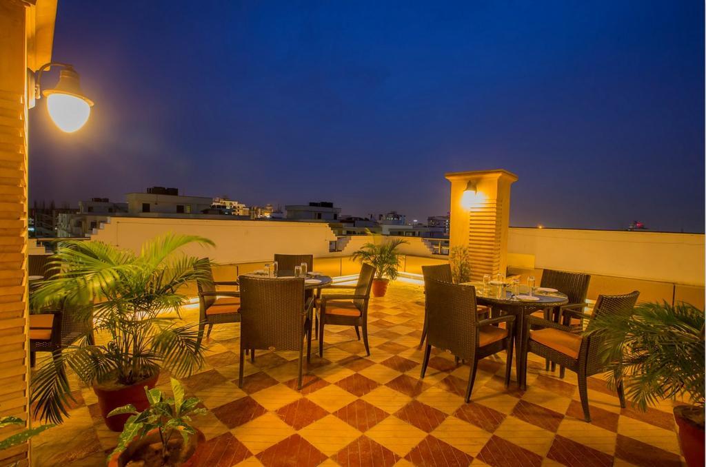 Hotel Kapish Smart-All Pure Veg Jaipur Exterior foto